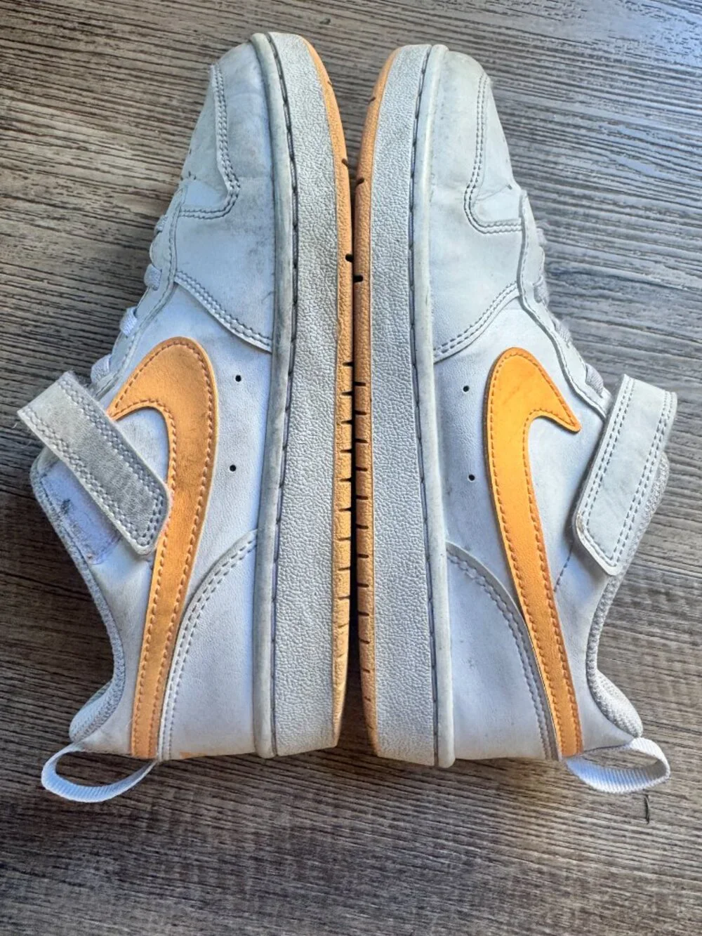 Kid's Nike Velcro Sneakers Youth Size 3 Nike Court Borough Low Bundle